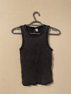 fitted tank top
